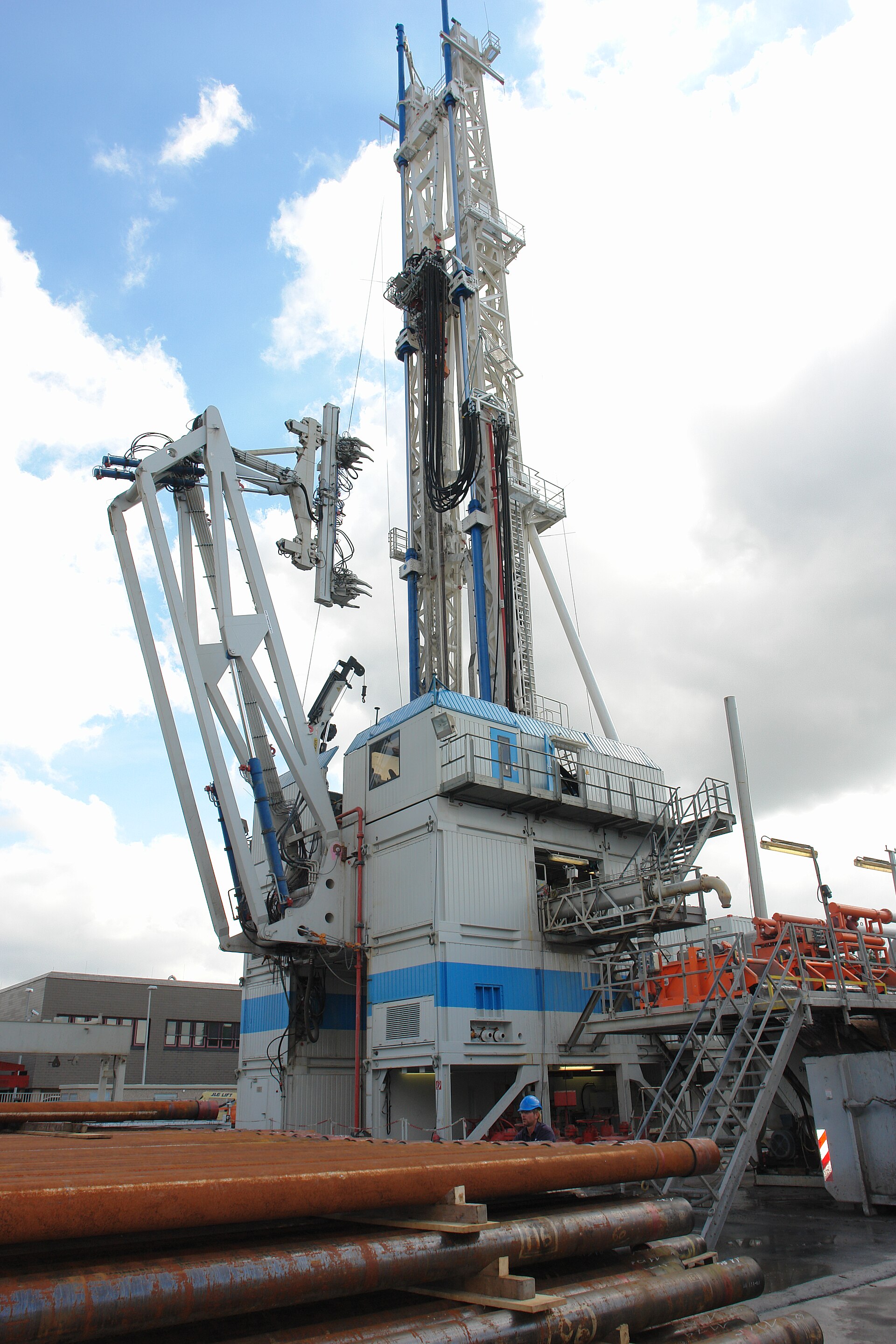 Deep geothermal drilling rig at the GeneSys project, Germany